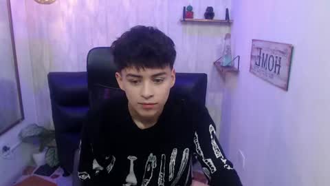 Snapshot of sam_daves chatting on 01.29.25 Sam online show from 01.29.25