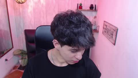 Snapshot of sam_daves chatting on 02.19.25 Sam online show from 02.19.25