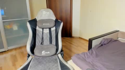 BACK IN 2 WEEKS online show from 10.29.25