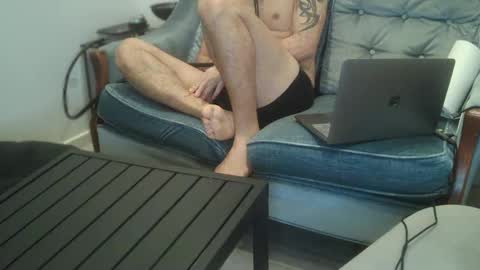 Snapshot of sam_love1985 chatting on 03.04.25 sam_love1985 online show from 03.04.25