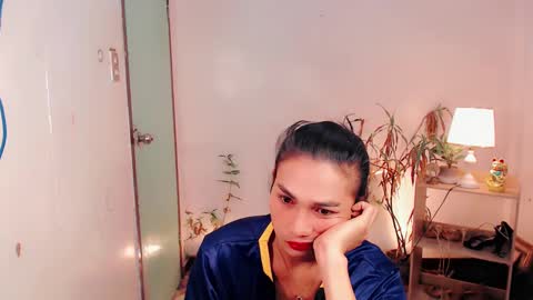 Snapshot of sam_mitinair chatting on 12.04.24 sam online show from 12.04.24