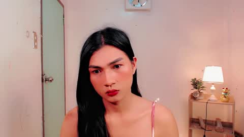 Snapshot of sam_mitinair chatting on 01.21.25 sam online show from 01.21.25