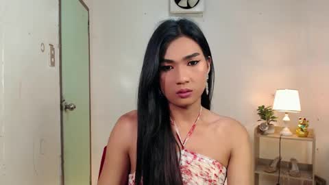 Snapshot of sam_mitinair chatting on 01.23.25 sam online show from 01.23.25