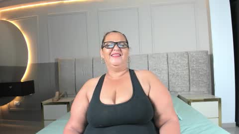 Snapshot of sam_naughtyy8 chatting on 01.12.26 Sanem online show from 01.12.26