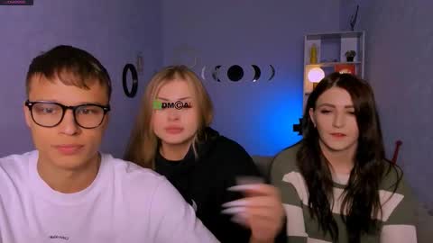 Snapshot of sam_nexor chatting on 10.13.25 Sam online show from 10.13.25