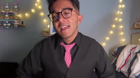 Snapshot of sam_thompson_z chatting on 12.03.24 SAMUEL THOMPSON online show from 12.03.24