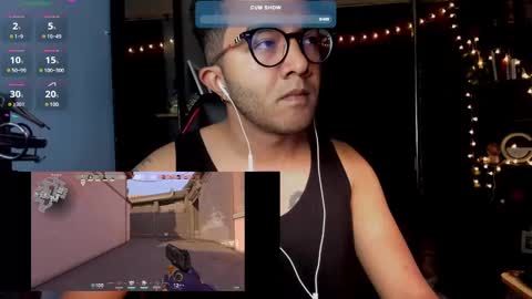 Snapshot of sam_thompson_z chatting on 12.11.24 SAMUEL THOMPSON online show from 12.11.24