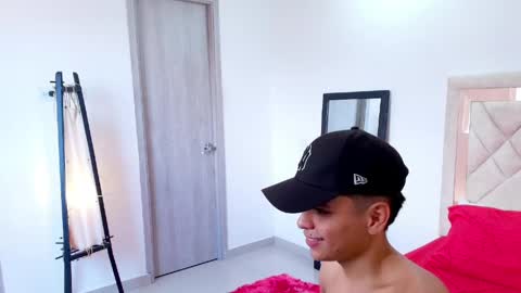 sam_tnt9 online show from 04.20.26