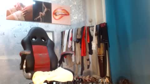Snapshot of samanta_brownn_ chatting on 06.11.26 samanta online show from 06.11.26
