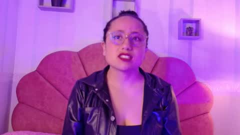 Snapshot of samanta_fischer chatting on 10.20.25 Sammy online show from 10.20.25
