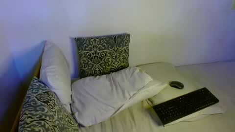 Snapshot of samanta_r_ chatting on 11.07.25 Samanta online show from 11.07.25