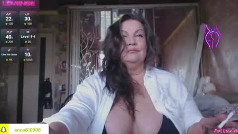 Snapshot of samanta_shy chatting on 06.15.26 Marry online show from 06.15.26
