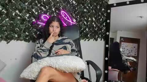 samantaortiz_ online show from 01.15.26