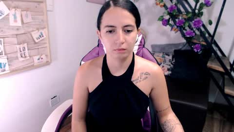 Snapshot of samantha2girl chatting on 04.21.26 samantha online show from 04.21.26
