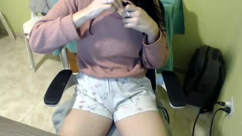 Snapshot of samantha_699 chatting on 07.08.26 samantha_699 online show from 07.08.26