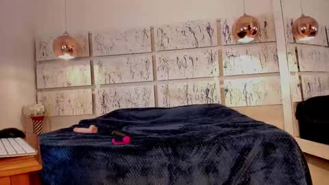 Snapshot of samantha__cooper__ chatting on 02.28.25 Samantha  online show from 02.28.25