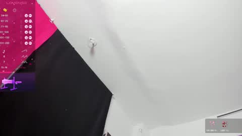  Samanthasmile  online show from 02.25.25