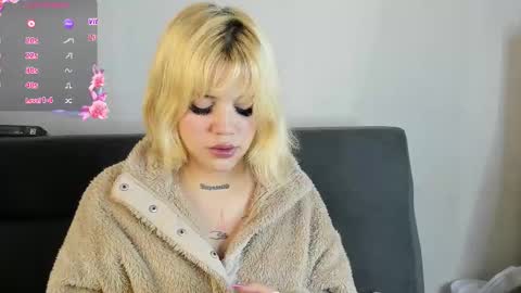 samantha_browwnn online show from 10.06.25