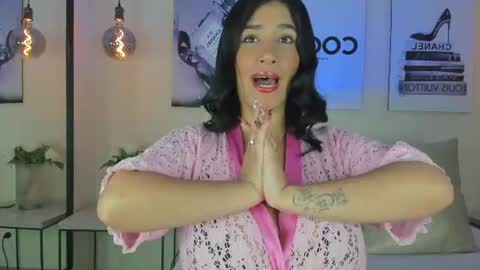 Snapshot of samantha_hotly chatting on 06.10.26 Samantha online show from 06.10.26