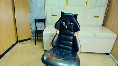 Snapshot of samantha_petite_tf chatting on 04.17.26 Sami online show from 04.17.26