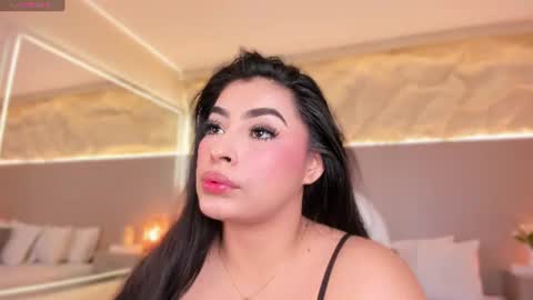 Snapshot of samanthaa_22_ chatting on 06.27.26 Samanthaa online show from 06.27.26