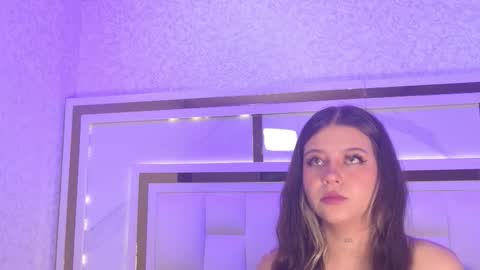 Snapshot of samanthaa_sm chatting on 11.13.25 samanthaa_sm online show from 11.13.25