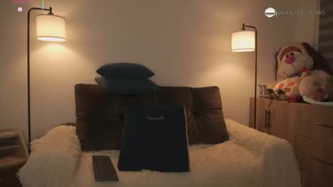 Snapshot of samanthaahoney_ chatting on 06.16.26 samantha online show from 06.16.26