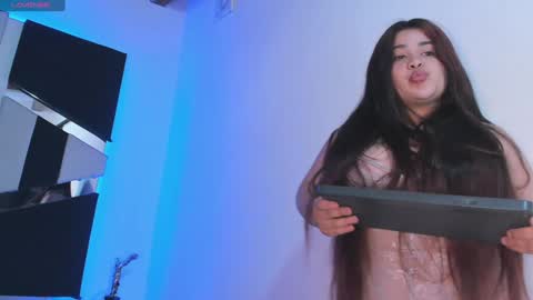 Snapshot of samanthaferrer chatting on 12.07.24 Samantha Ferrer online show from 12.07.24