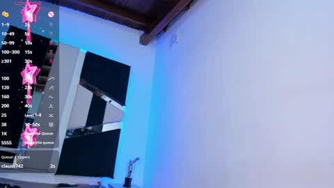 Snapshot of samanthaferrer chatting on 12.15.24 Samantha Ferrer online show from 12.15.24