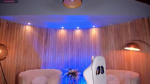 Samantha Klein online show from 02.20.25