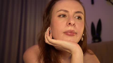 Snapshot of samanthavixen chatting on 02.06.25 Goddess Samantha Vixen online show from 02.06.25