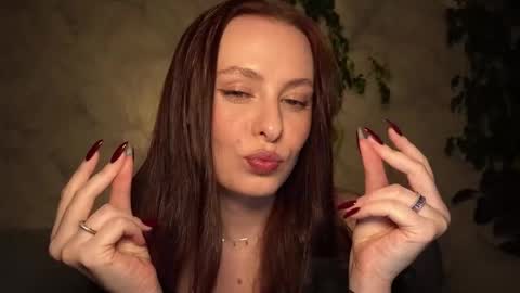 Snapshot of samanthavixen chatting on 11.11.25 Goddess Samantha Vixen online show from 11.11.25