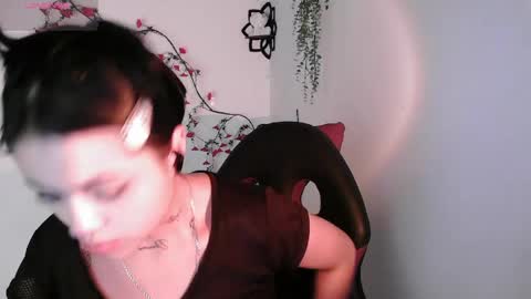 Snapshot of samara01_ chatting on 04.14.26 Samara Please remeber follow me and rate me - thumbs up online show from 04.14.26