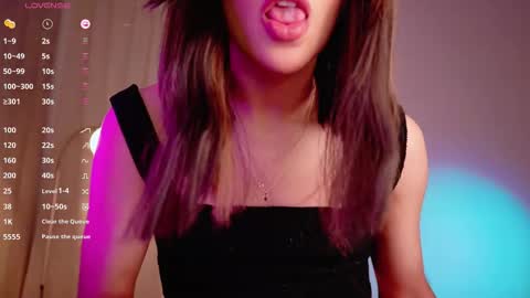 Snapshot of samara_gray chatting on 01.08.26 SAMARA GRAY online show from 01.08.26