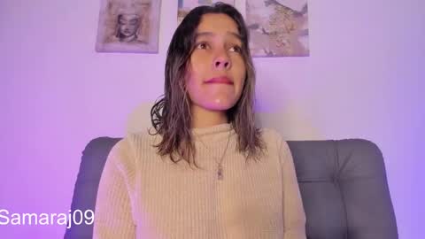 Snapshot of samara_jonnes_ chatting on 03.03.25 Samara is my name a pleasure delighted that you are here leave your thumb up it is important to me online show from 03.03.25