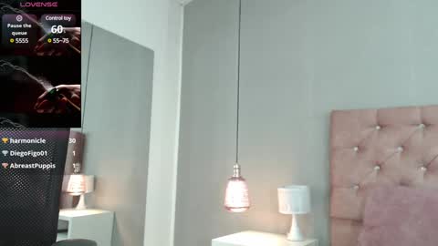 Snapshot of samaragrey18 chatting on 01.30.25 samaragrey18 online show from 01.30.25