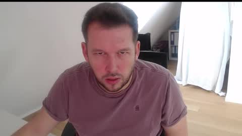 Snapshot of samariterbw chatting on 11.12.25 TopBoy online show from 11.12.25