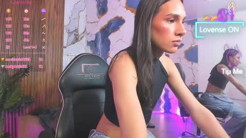 Snapshot of samcielo_tay chatting on 04.25.26 sam online show from 04.25.26
