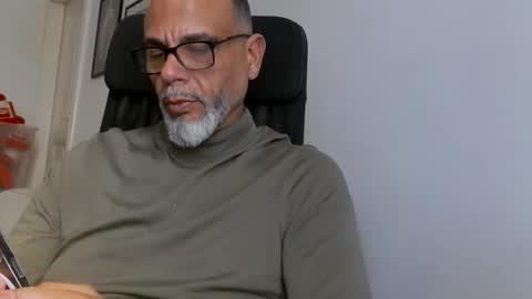 Snapshot of samcool67 chatting on 03.19.26 Sam online show from 03.19.26