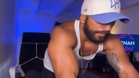 Snapshot of samdornan chatting on 12.12.24 Sam Dornan online show from 12.12.24