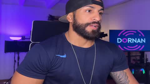 Snapshot of samdornan chatting on 01.02.25 Sam Dornan online show from 01.02.25