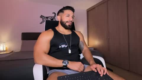 Snapshot of samdornan chatting on 03.11.25 Sam Dornan online show from 03.11.25