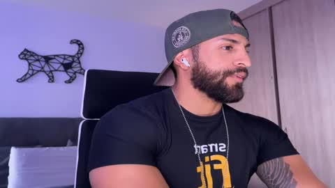 Snapshot of samdornan chatting on 09.19.25 Sam Dornan online show from 09.19.25