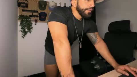 Snapshot of samdornan chatting on 02.02.26 Sam Dornan online show from 02.02.26