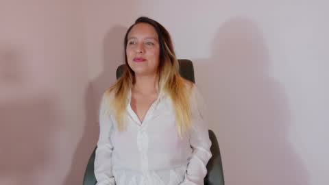 Snapshot of sami_1_8 chatting on 04.27.26 Samy online show from 04.27.26