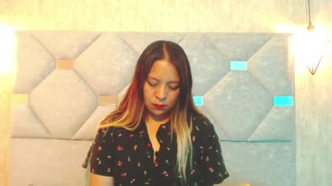 Snapshot of sami_1_8 chatting on 06.01.26 Samy online show from 06.01.26