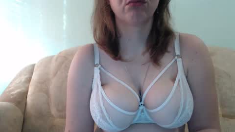 Snapshot of samiliya chatting on 02.10.25 samiliya online show from 02.10.25