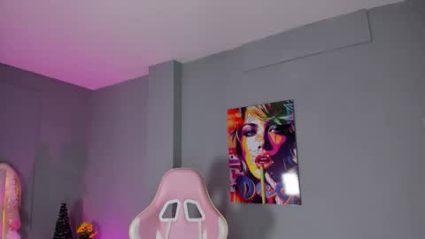 Snapshot of sammy__rose chatting on 12.14.25 Sammy Rose online show from 12.14.25