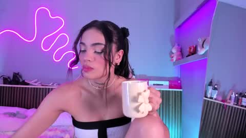 Snapshot of sammy__rose chatting on 05.04.26 Sammy Rose online show from 05.04.26