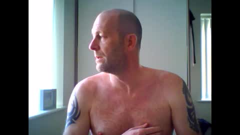 Snapshot of sammyb1821 chatting on 01.21.25 sammyb1821 online show from 01.21.25